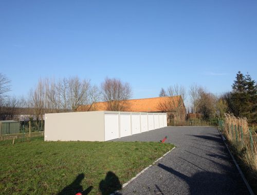                                         Box à louer à Staden, € 60
