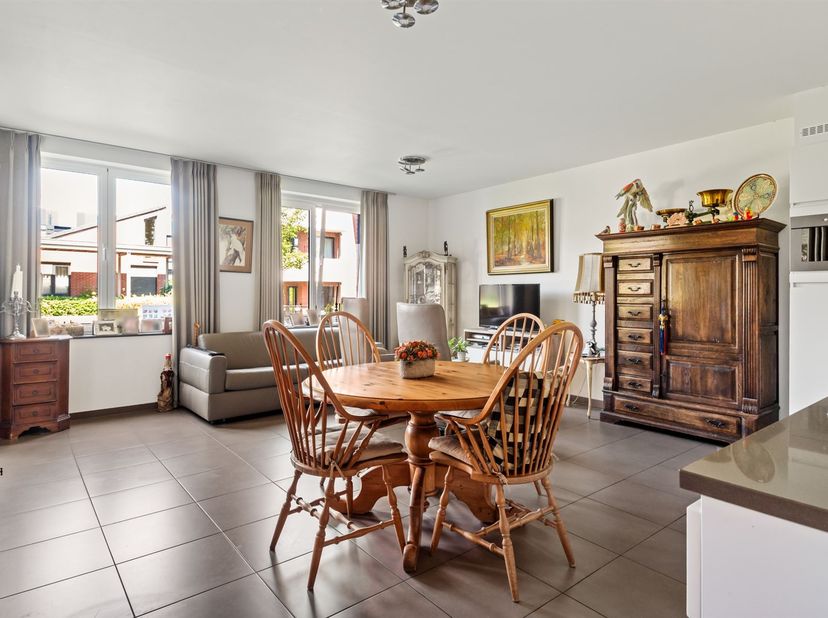 Ruime assistentiewoning (64m²) voorzien van 1 slaapkamer met zonnig terras.<br />
<br />
Omschrijving: De assistentiewoning maakt deel uit van de re
