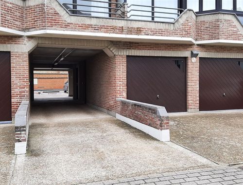                                         Garage à louer à Koksijde, € 100

