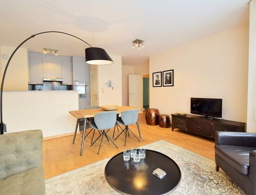                                         Appartement à louer à Auderghem, € 1.600
