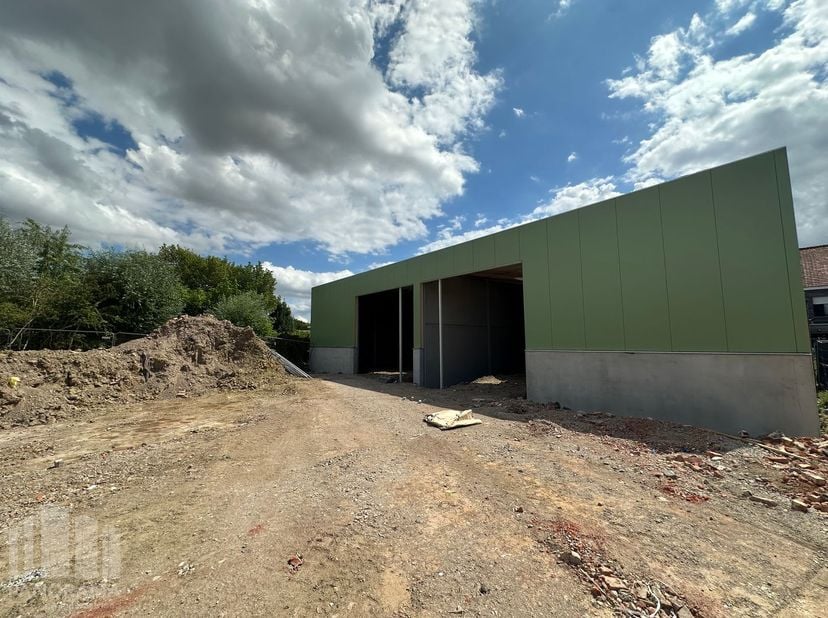 Bien professionnel à vendre
                    à 8570 Anzegem