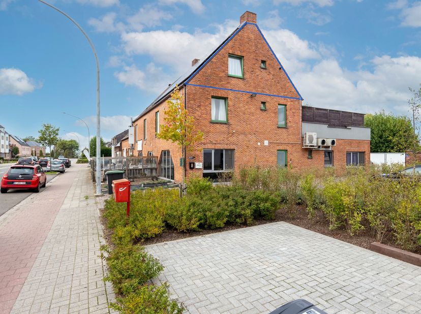 Appartement te koop in Weeldestraat 138 bus 2,
                    2381 Weelde