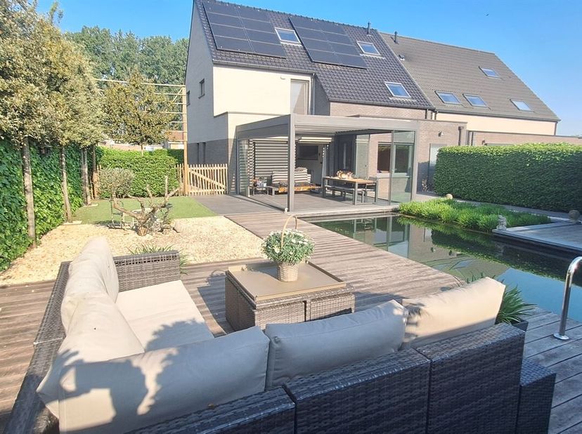 Maison à vendre
                    à 9170 Meerdonk