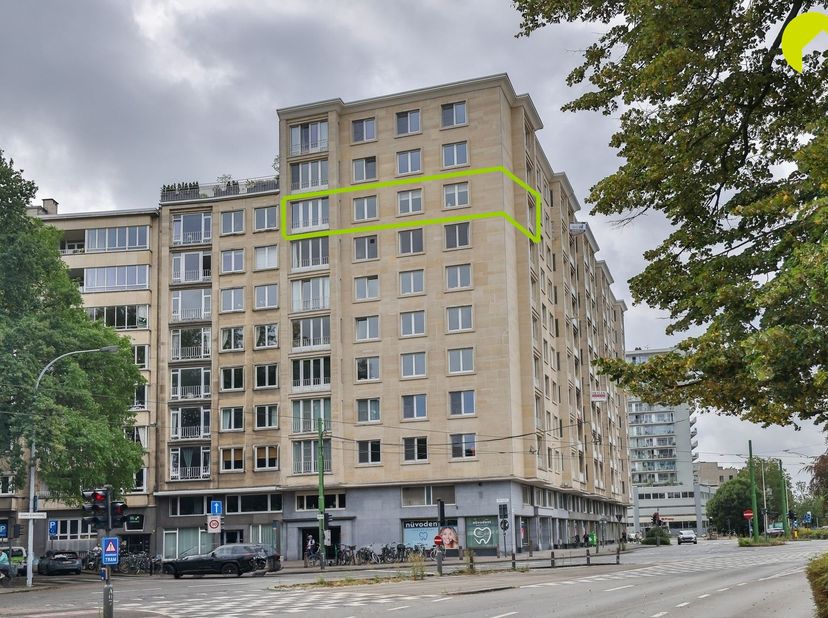 Appartement te koop in Prins Albertlei 28 bus 14,
                    2600 Berchem
