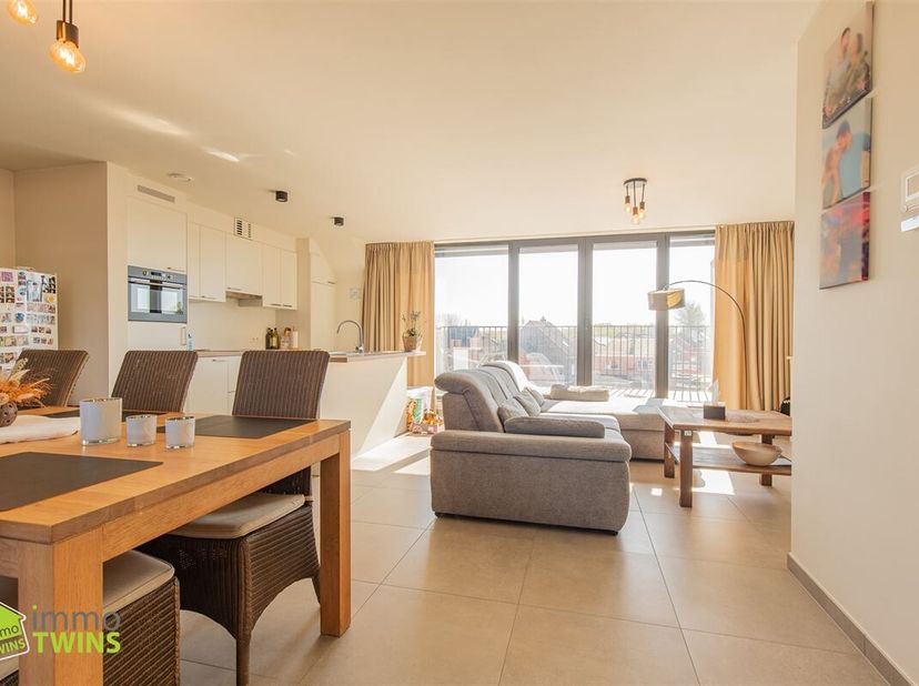 Modern appartement met terras en staanplaats te Grembergen bij Dendermonde. Dit appartement maakt deel uit van een kleinschalige residentie van 5 appa