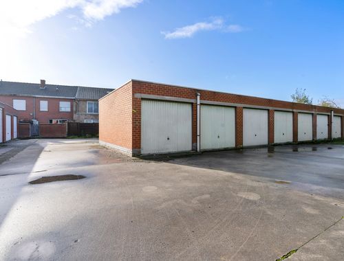                                         Garage à vendre à Menen, € 25.000
