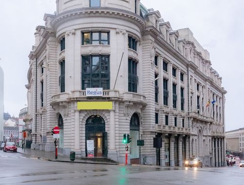                                         Kantoorgebouw te huur in Brussel, € 609
