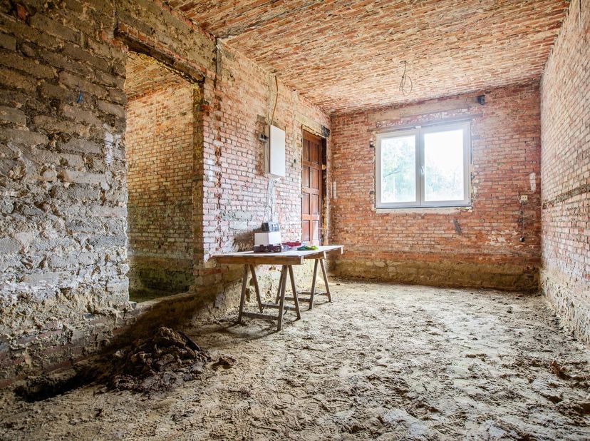 Unieke renovatiekans op een prachtig perceel van 22 are in Heusden-Zolder<br />
<br />
De woning is gelegen in een rustige en groene straat in Heusd