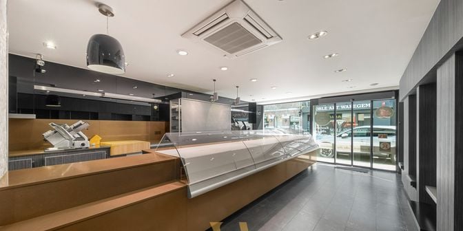 Bedrijfsvastgoed te koop in Stationsstraat 65, 8790 Waregem