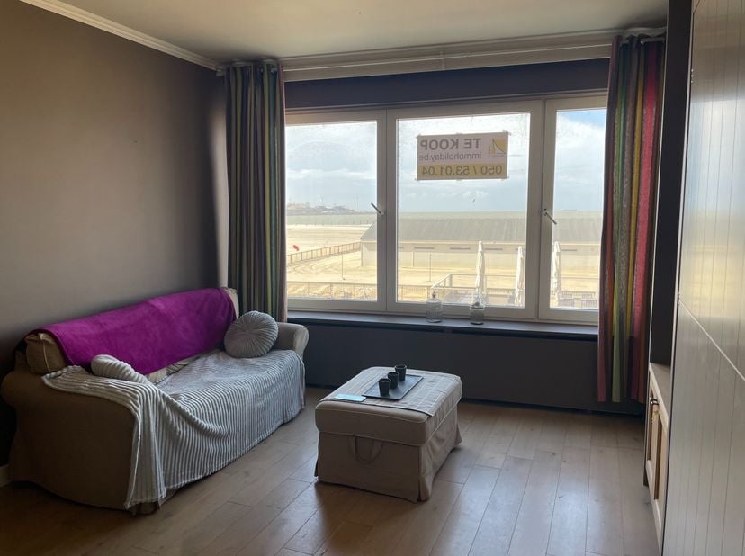Appartement te koop in Zeedijk-Heist 193 bus E1,
                    8301 Heist