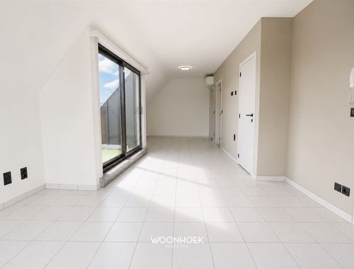                                         Appartement à louer à Temse, € 995
