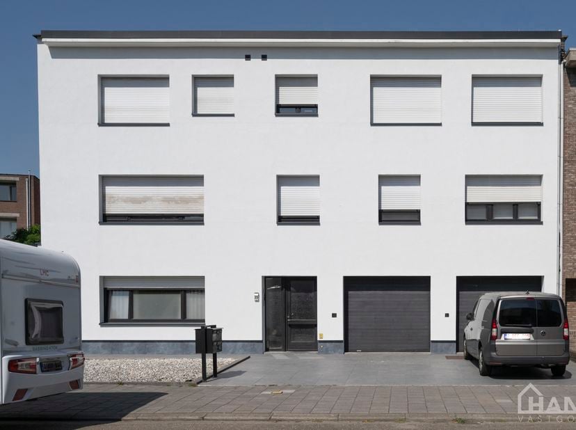 Appartement à louer
                    à 2170 Merksem