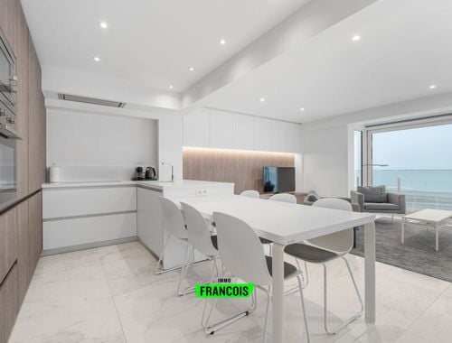                                         Appartement te koop in Sint-Idesbald, € 710.000

