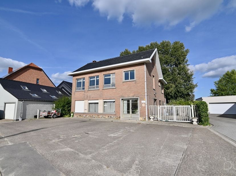 Maison à vendre à Eynestraat 95,
                    3800 Zepperen