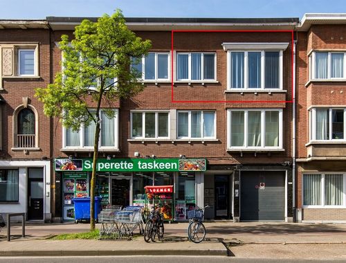                                         Appartement te koop in Berchem, € 220.000
