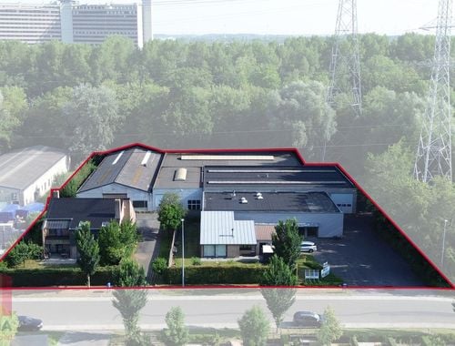                                         Bedrijfsgebouw te koop in Brugge, € 2.500.000
