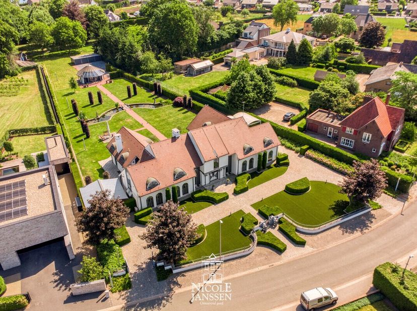 Maison à vendre
                    à 3680 Maaseik