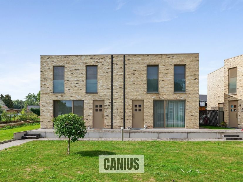 BELLE MAISON ÉCONOME EN ÉNERGIE AVEC 3 CHAMBRES<br />
Vous recherchez une maison moderne et économe en énergie à Hoepertingen ? Cette élégante maison