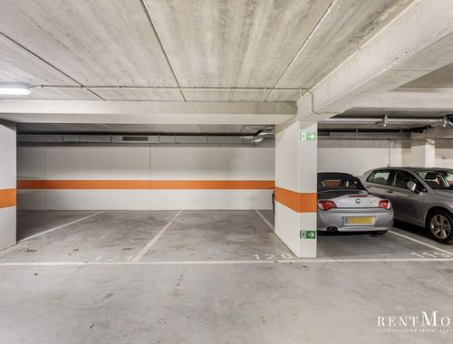                                        Kelder garage te huur in Elsene, € 125

