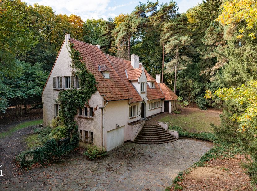 Huis te koop in Burgemeesterstraat 24,
                    9830 Sint-Martens-Latem