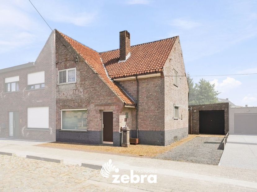 Het bezoekmoment gaat door op 22 augustus 2026 (enkel op afspraak).<br />
<br />
In de gezellige Bataviawijk in Roeselare vinden we deze halfopen bebo