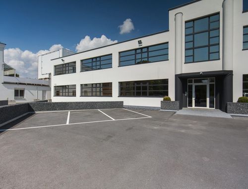                                         Kantoor te huur in Kuurne, € 300
