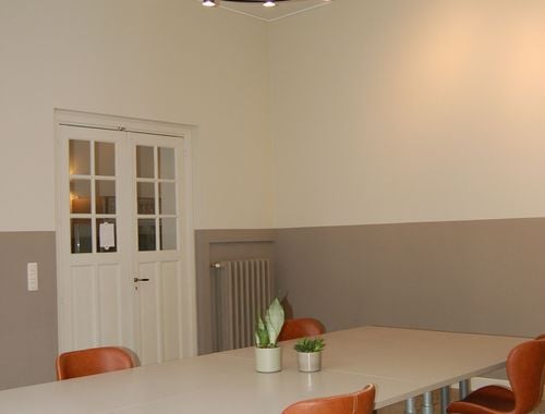                                         Bureaux à louer à Izegem, € 650
