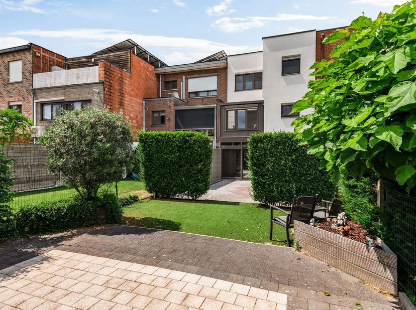 Huis te koop in Singel 18,
                    2150 Borsbeek