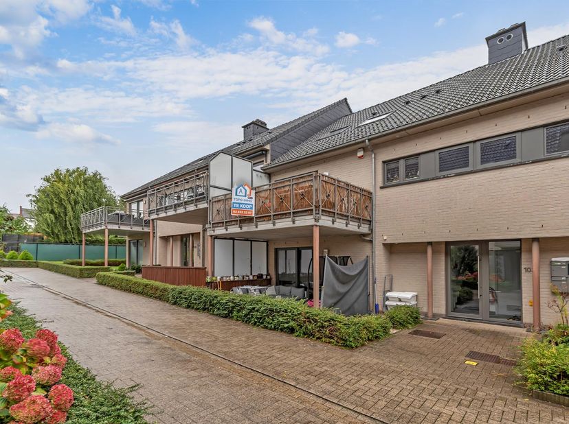 Appartement te koop in L.A.Schockaertstraat 103 bus 4,
                    1600 Sint-Pieters-Leeuw