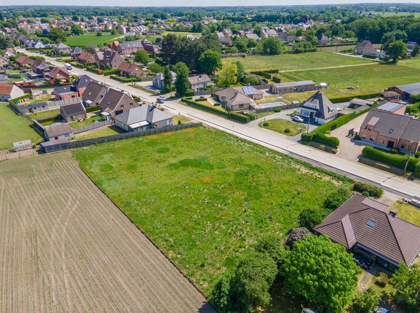 Construisez votre maison individuelle dans un quartier résidentiel calme<br />
<br />
Vous êtes à la recherche d'un terrain spacieux sur lequel vous