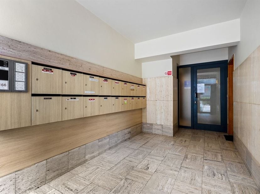 Instapklaar appartement op een uitstekende locatie in Hasselt<br />
Dit appartement bevindt zich op een boogscheut van het bruisende centrum van Hasse