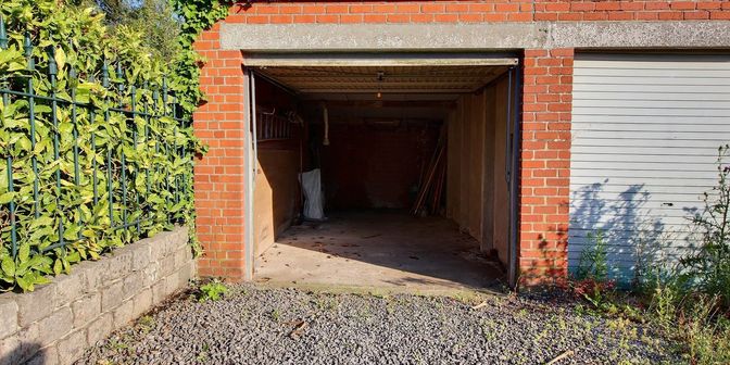 Garage te koop in 7780 Komen