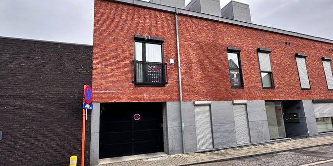 Garage à louer à Driekruisenstraat 27, 3700 Tongeren