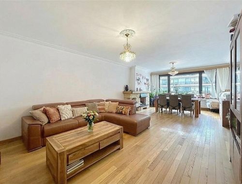                                         Appartement te koop in Sint-Niklaas, € 230.000
