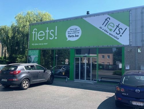                                         Handelszaak te huur in Lochristi, € 5.548,75
