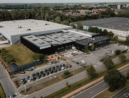                                         Magazijn met bureel te huur in Bornem, € 28.470,83
