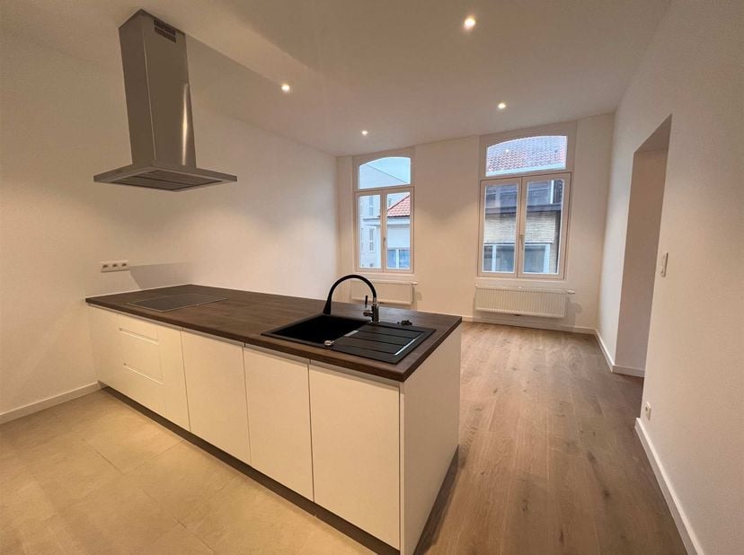Appartement te huur in Onze-Lieve-Vrouwestraat 7 bus 02,
                    2800 Mechelen
