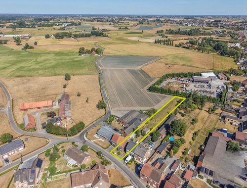                                         Bouwgrond te koop in Zwevezele, € 185.000
