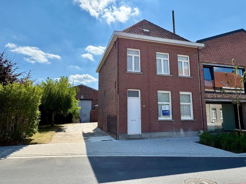 Huis te koop in Kervijnstraat 42,
                    8531 Bavikhove