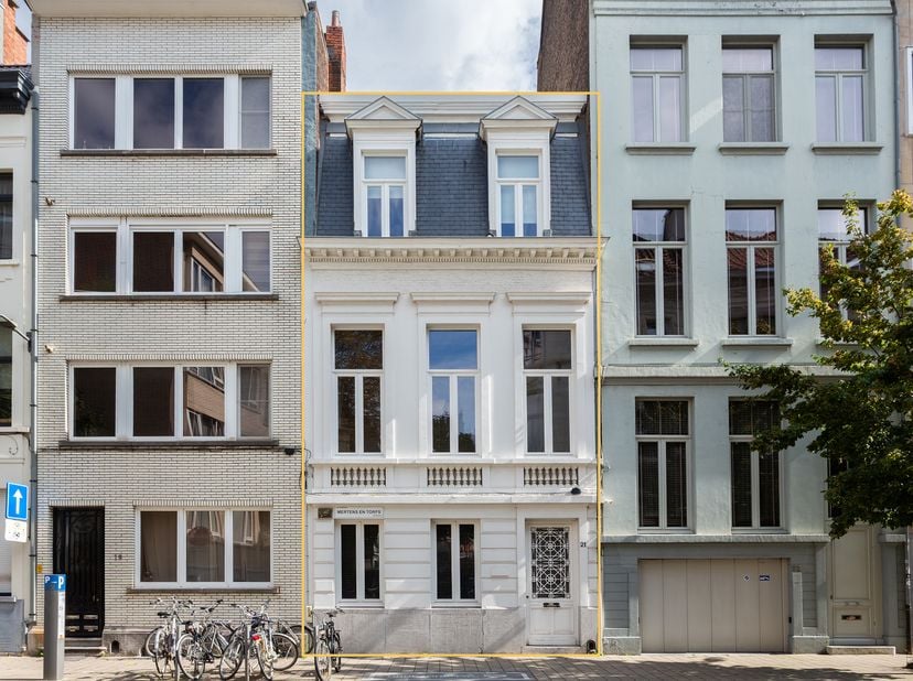 Huis te koop in Mertens en Torfsstraat 21,
                    2018 Antwerpen