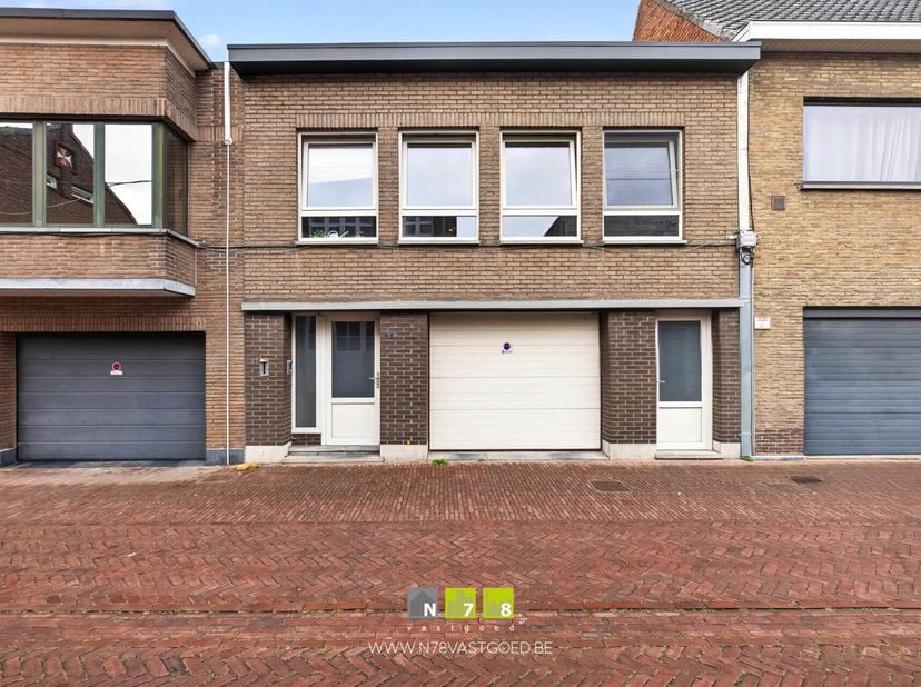 Appartement à louer
                    à 3680 Maaseik