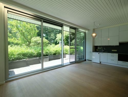                                         Studio te huur in Berchem, € 825
