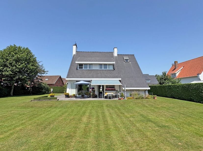 Huis te koop in ,
                    8670 Koksijde