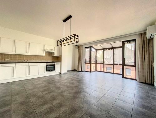                                         Appartement te huur in Tournai, € 690
