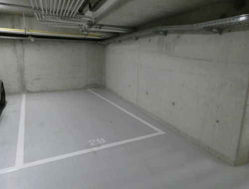                                         Place de stationnement à louer à Hasselt, € 90
