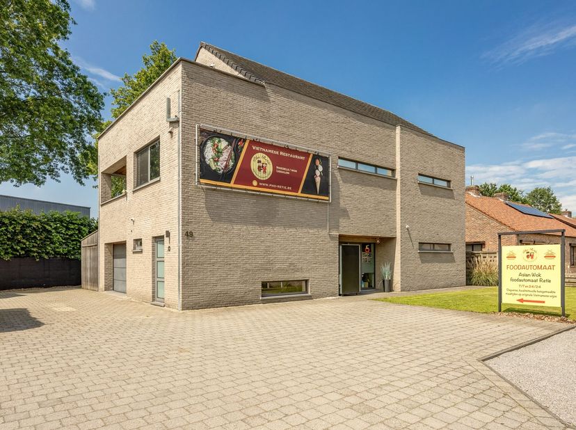 MAGNIFIQUE MAISON MODERNE OFFRANT DES POSSIBILITÉS EXCEPTIONNELLES À RETIE<br />
<br />
Découvrez cette maison moderne exceptionnelle à Retie, un vé