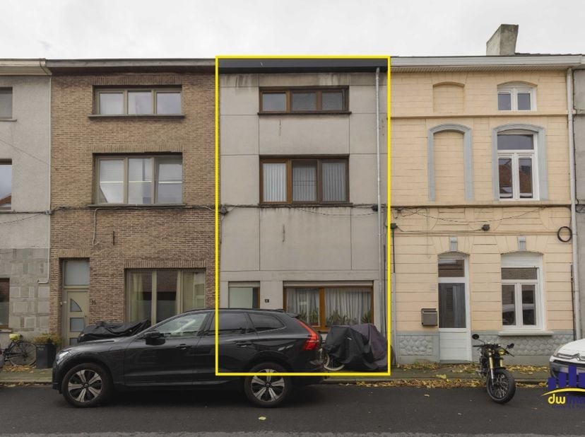 Huis te koop in Heidestraat 12,
                    9050 Gentbrugge