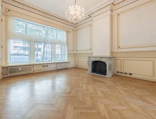                                         Kantoor te koop in Antwerpen, € 340.000
