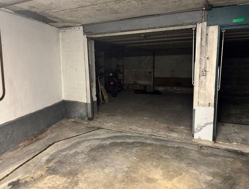                                         Box à vendre à Deurne, € 18.500
