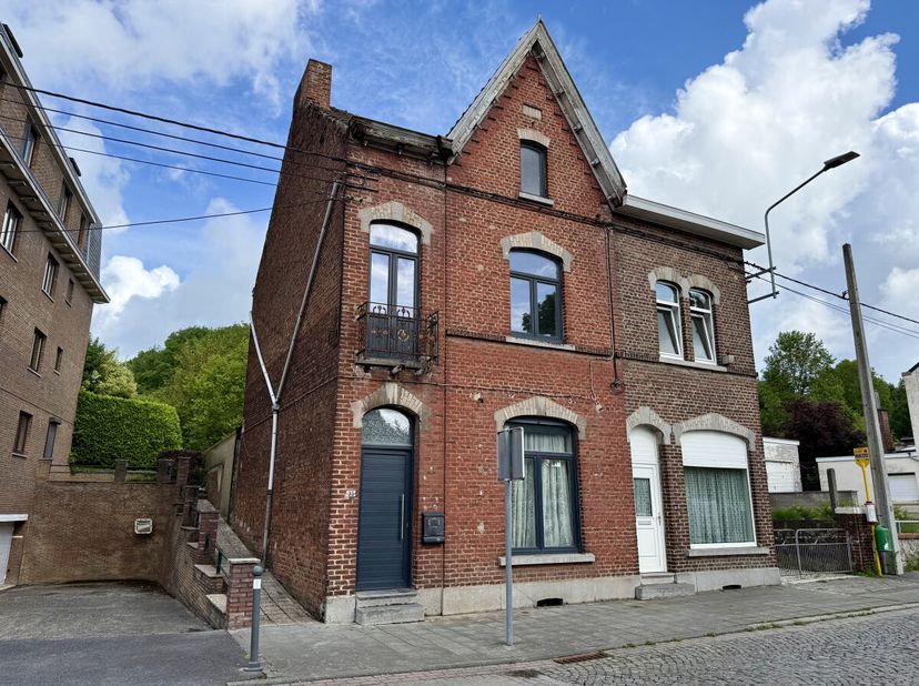 Huis te koop
                    in 6110 Montigny-le-Tilleul
